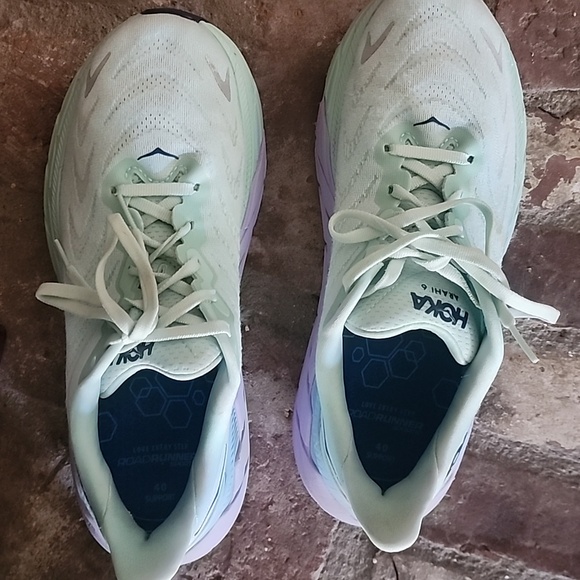 Hoka Arahi 6 Pastel Mint and Lavender Running Shoes - Picture 3 of 15